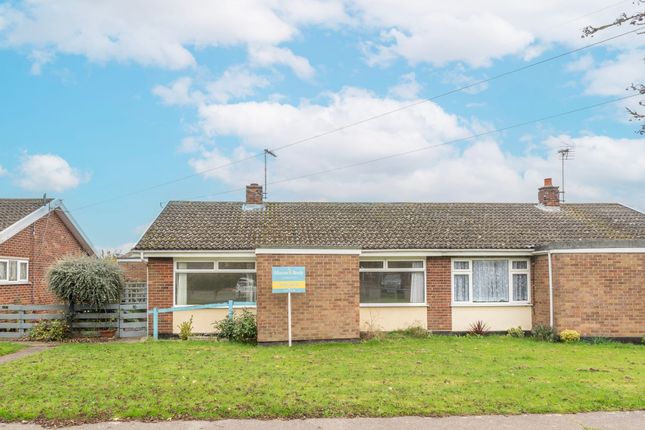 Shaw Avenue, Carlton Colville, NR33 2 bed semi