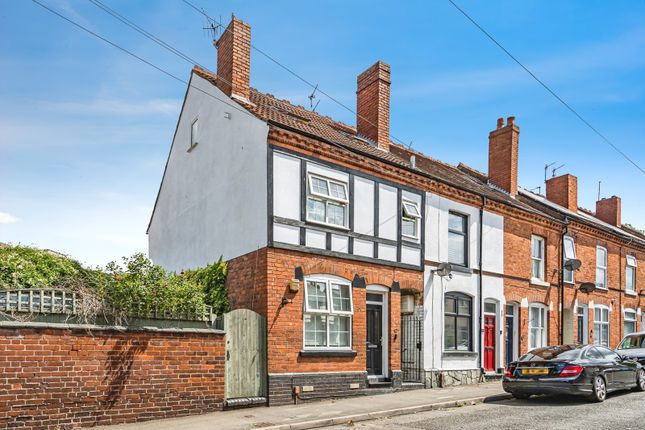 4 bed end terrace house
