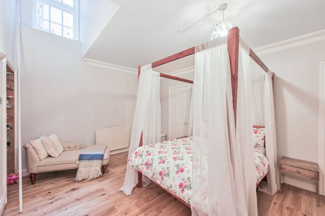 Grosvenor House, Hampstead, London, NW3 2 bed flat for sale