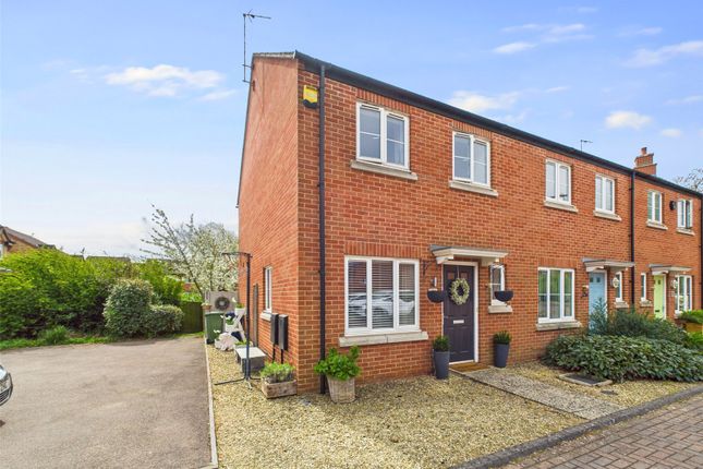 3 bed end terrace house