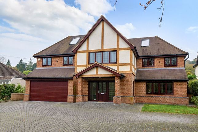 6 bed detached house