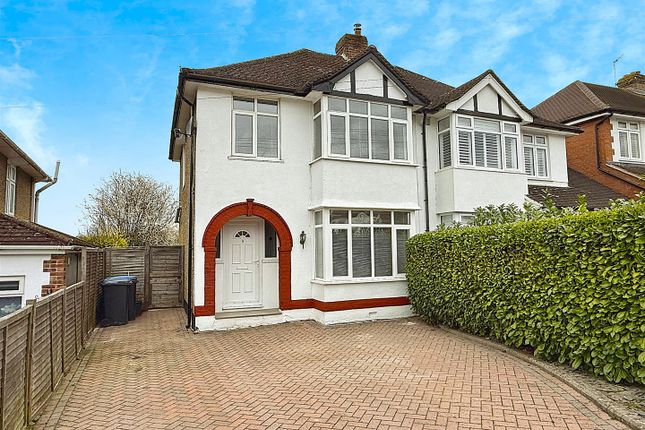 Chambersbury Lane, Hemel Hempstead HP3 3 bed semi