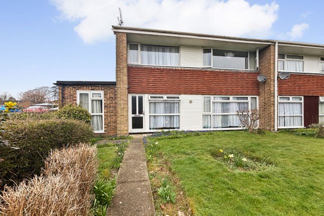 Somner Close, Canterbury, Kent, CT2 6 bed semi