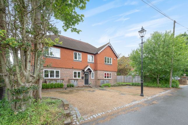 Hookwood Park, Limpsfield RH8 2 bed terraced house for sale