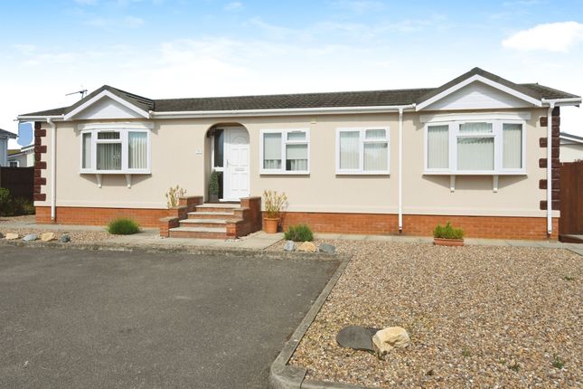 3 bedroom lodge for sale