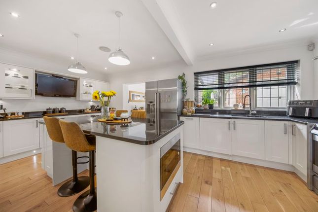 3 bed detached house
