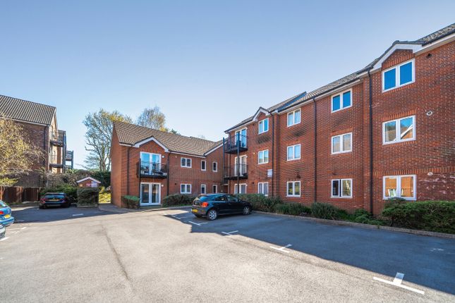 Providence Hill, Bursledon... 2 bed flat for sale