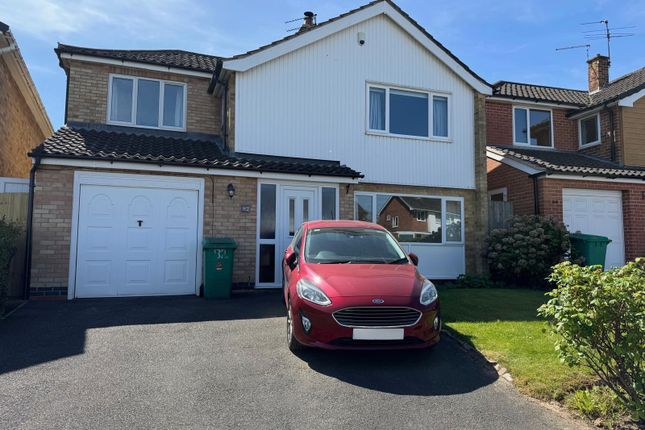 5 bed detached house