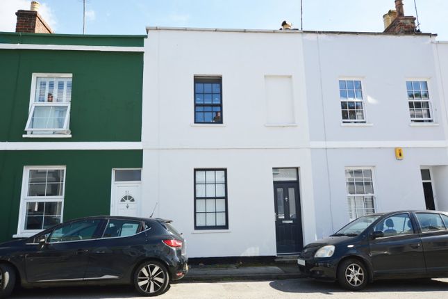 2 bedroom town house for sale