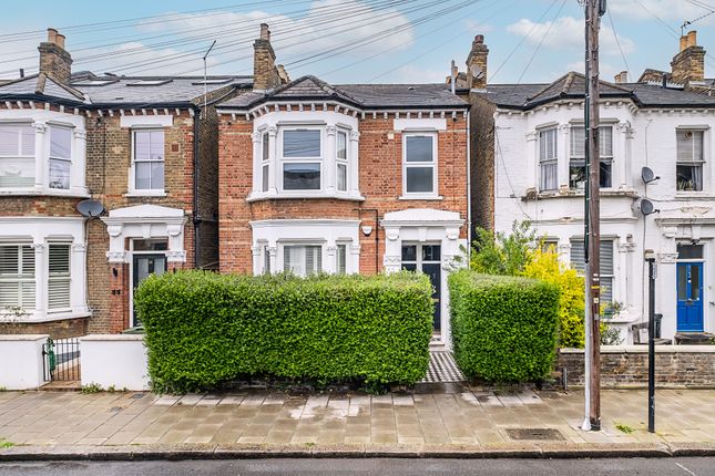 3 bed flat