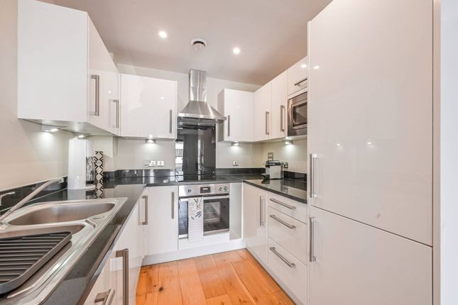 Baythorne House, E16, Royal Docks... 1 bed flat for sale