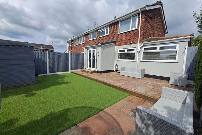 3 bed end terrace house