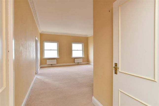 2 bed flat