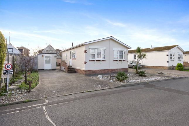 The Fairway, Willowbrook Park... 2 bed park home for sale
