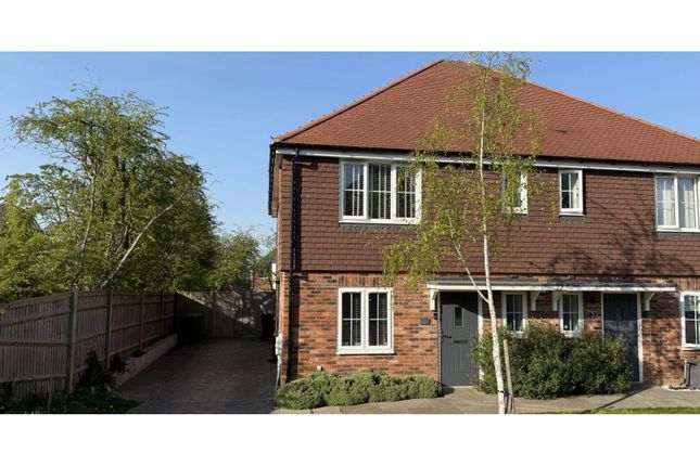 3 bed semi-detached house