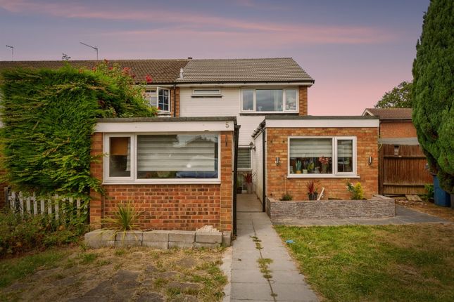 4 bedroom end of terrace house for sale