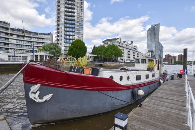 Chelsea Harbour, London SW10 2 bed houseboat for sale