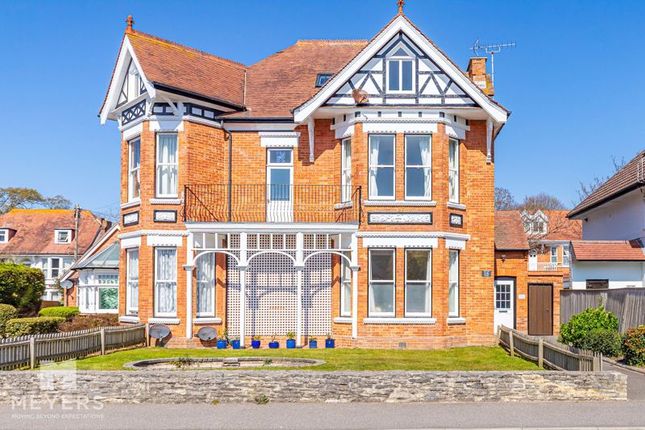 Manor Court, 16 Percy Road... 2 bed apartment for sale