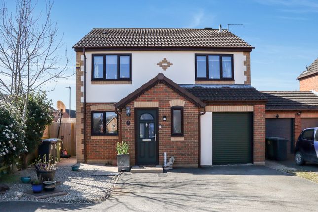 Flying Fields Road, Southam... 4 bed detached house for sale