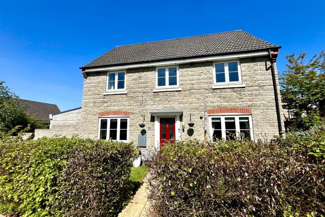 4 bed detached house