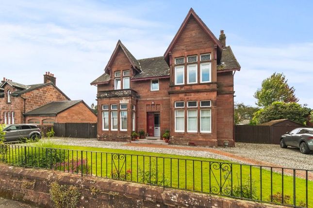 3 bedroom flat for sale