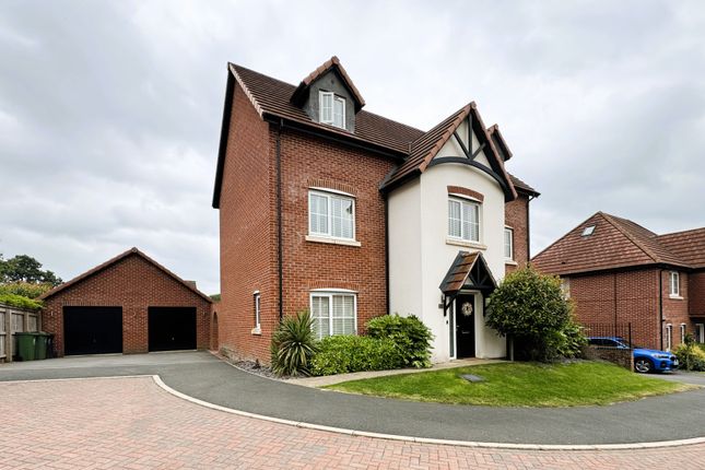 6 bed detached house