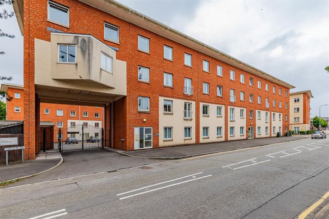 1 bed flat