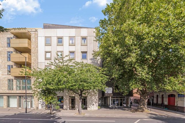 Mare Street, London E8 2 bed flat for sale