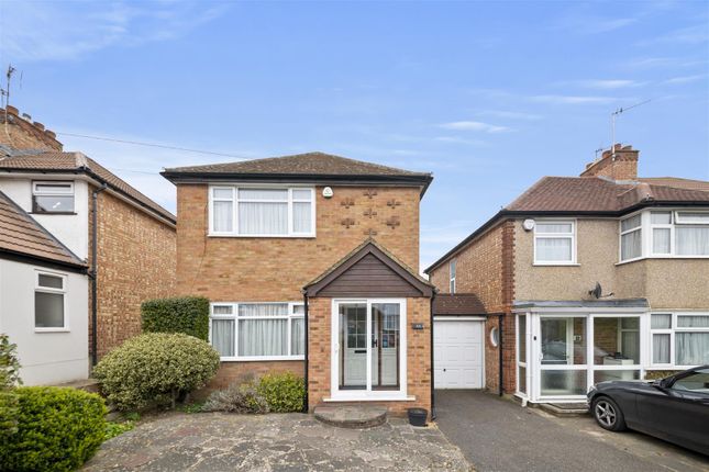 2 bed detached house
