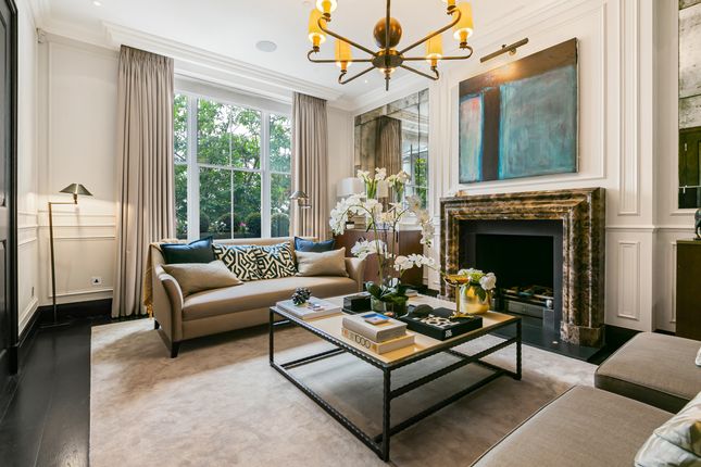 Argyll Road, London W8 6 bed house for sale
