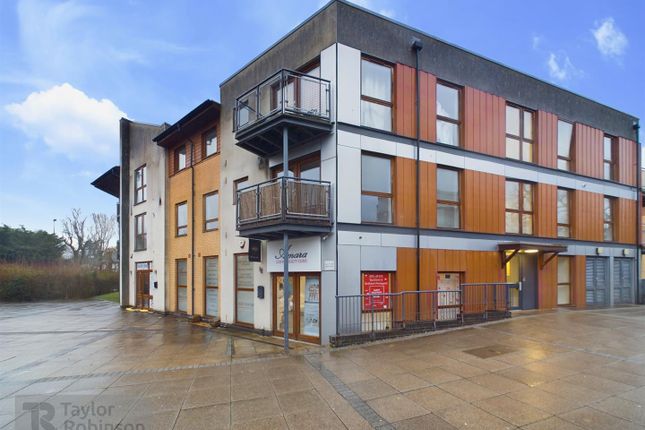 Three Bridges, Crawley 2 bed apartment for sale