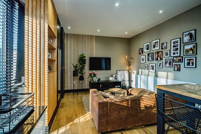 1 bedroom ground floor flat for sale