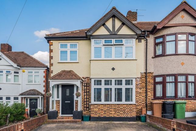 Elmstead Gardens, Worcester Park 3 bed end of terrace house for sale