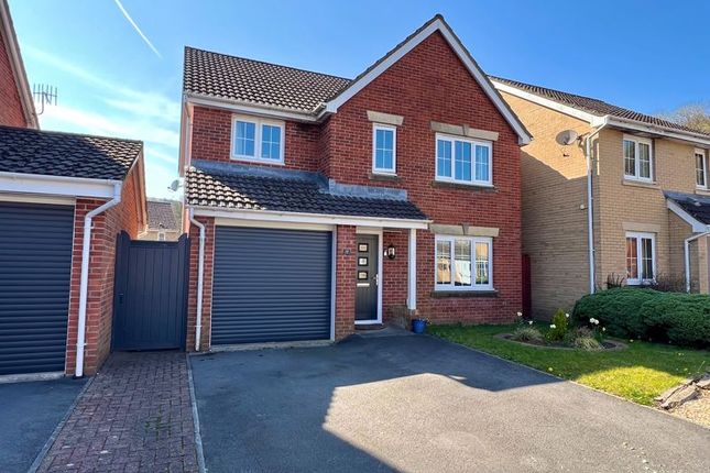 4 bed detached house