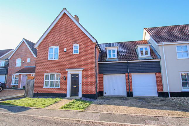 3 bed link detached house