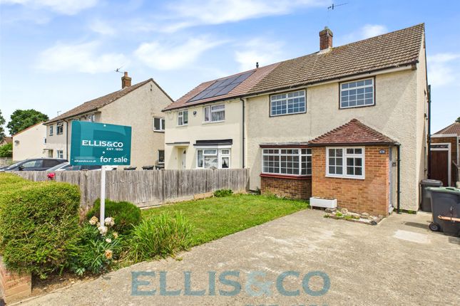 Greenfrith Drive, Tonbridge, Kent, TN10 3 bed semi