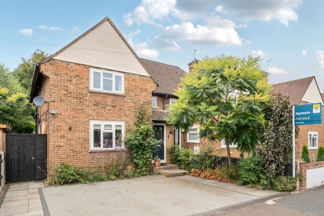 West Palace Gardens, Weybridge... 3 bed semi