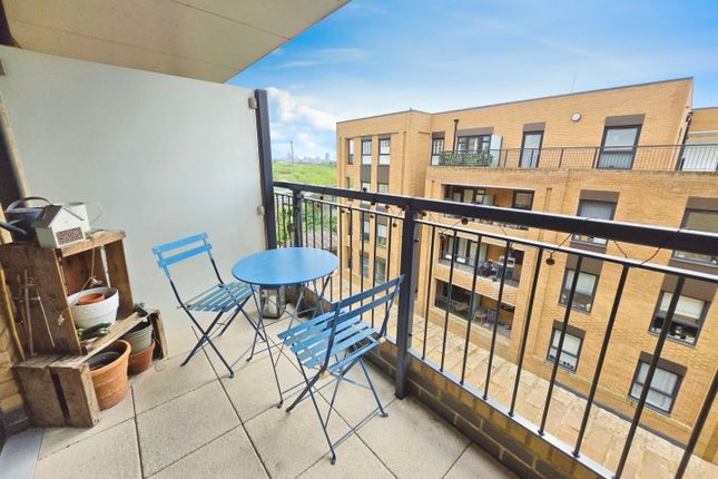 Pointelle House, London Road, Wallington 2 bed apartment for sale
