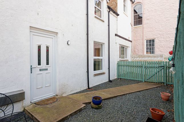 4 bed semi-detached house