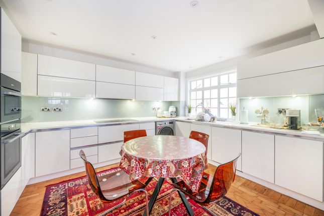Chiltern Court, Baker Street, London 4 bed flat for sale