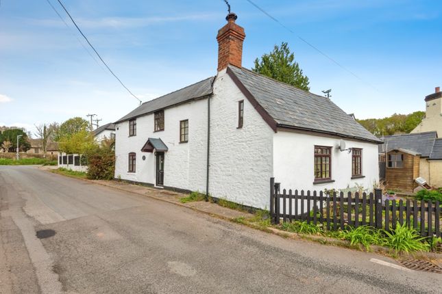 3 bed detached house