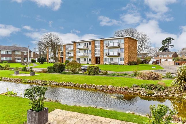 Lord Warden Avenue, Walmer, Deal, Kent 2 bed ground floor flat for sale