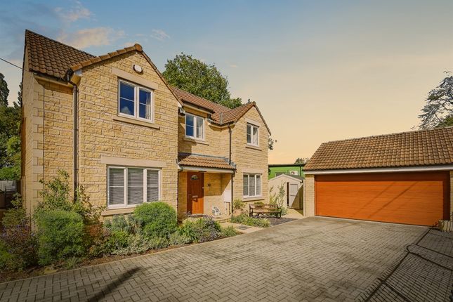 4 bed detached house