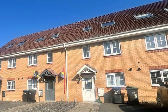 3 bed terraced house