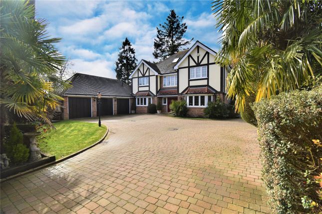 6 bed detached house