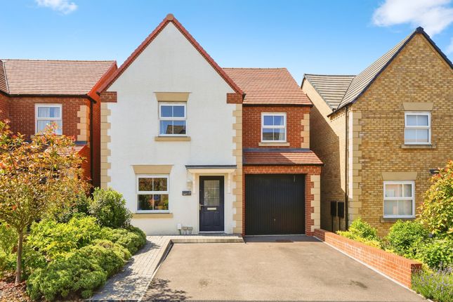 3 bed detached house