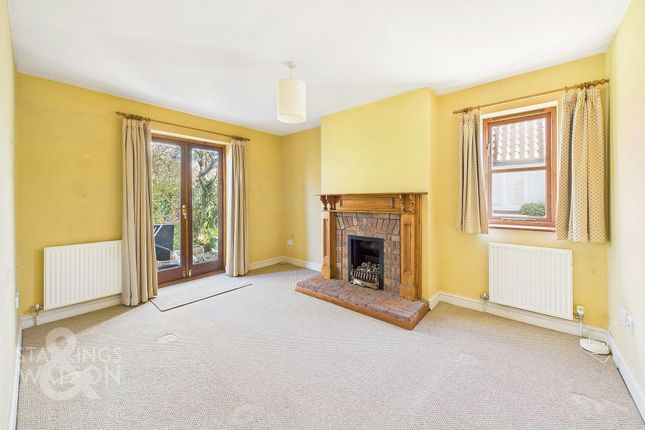 Marsh Lane, New Buckenham, Norwich 3 bed cottage for sale