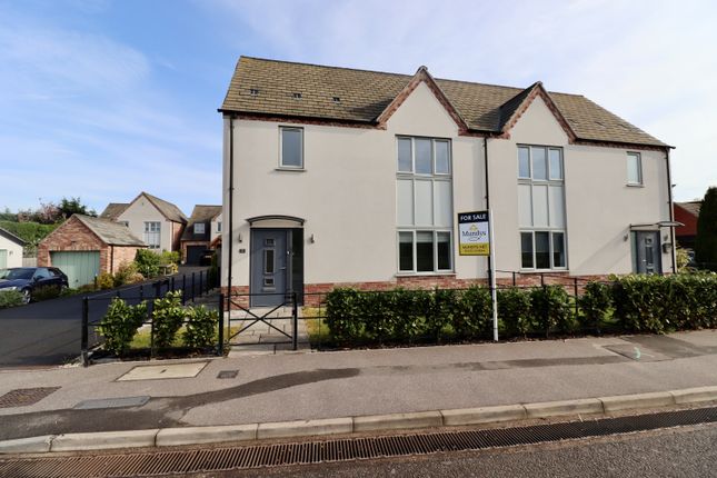 3 bedroom semi-detached house for sale