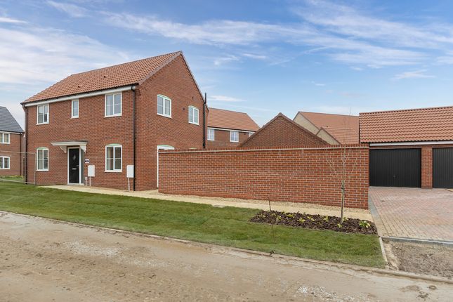3 bed detached house