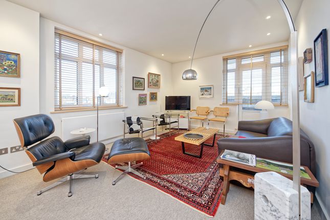 Onslow Crescent, London SW7 3 bed flat for sale